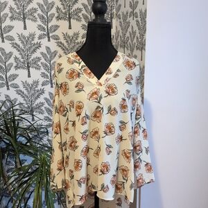 Hinge Floral V-Neck Blouse - Cream and Pink